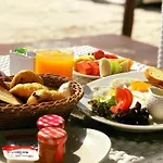 Estrellas - Located At The Party Zone 4*