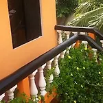 Malix Pek Hotel 2*