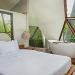 Hotel Mamasan Treehouses &