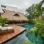 Don Quijote - Private Pool & Club Access Apartamento