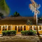 Hip Hotel 3*