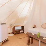 Cinco Hotel