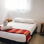 Lobo Bed and breakfast 2*