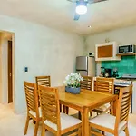 Eco-sustainable Luxury Between Hotspots & Town By Stella Apartment Tulum