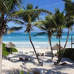 Luv Hotel Tulum
