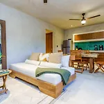 Eco-sustainable Luxury Between Hotspots & Town By Stella Apartment Tulum