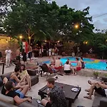 The All Inclusive Hostel - Food, Drinks And Transportation To The Beach And Cenotes