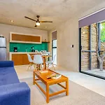 Eco-sustainable Luxury Between Hotspots & Town By Stella *