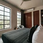 Kings Mansion For 26 Guests! Apartment
