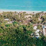 Cozy Room Near The Beach, Party Zone