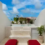 Premium Studio With Private Rooftop Pool Near Calle 7
