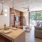 Kiki * Tulum