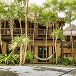 Hip Hotel