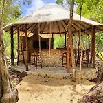 Campsite Glamping Bunga Lotus Tulum