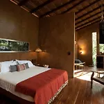Ojo De Arbol, Boutique In The Real Jungle