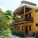 Hip Hotel 3*