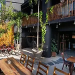 Hotel Aroma & Club 3*