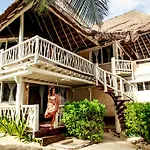 Estrellas - Located At The Party Zone Hotel Tulum