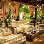 Estrellas - Located At The Party Zone