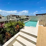 Apartment And Penthouse Blue Luxury Kukulkan Tulum