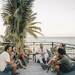 Hotel Cinco *