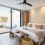 Hotel Jade
