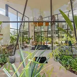 Jade Hotel