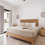 Cozy 3 Bedrooms Townhome-centrally Located-gated-wifi Tulum