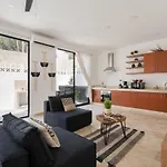 Cozy 3 Bedrooms Townhome-centrally Located-gated-wifi *