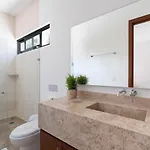 Cozy 3 Bedrooms Townhome-centrally Located-gated-wifi