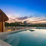 Casa Vida Luxury 6bd 7br Sleeps Up To 19 In Aldea Zama Villa *