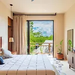 @Villa.Akbal- 2Bd Rooftop W/ Open Dinning Room