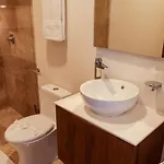 2br With Fast Wifi Free Bikes, Rooftop, Pool, And Gym *
