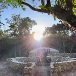 Glamping Bunga Lotus Campsite *