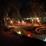 Glamping Bunga Lotus