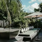 16tulum Villa