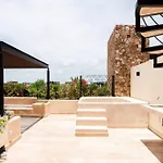 Chic Rooftop Ph, Private Pool, 1Mi From The Beach