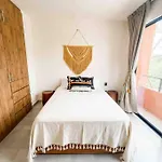 Coral Loft, 2 Pools, Parking, Gym, Pet Park