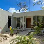 Villa Kuxtah, Beautiful Bungalow With Private Pool