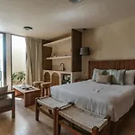 Eterna Hotel