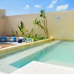 Eterna Hotel 4*