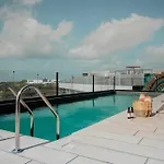 Tuk Rooftop Studio Private Pool Hotel *