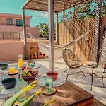 The Savia House - Rooftop & Gym Holiday home