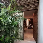 Apartment Jungle Hideaway 2br/plunge Pool Tulum