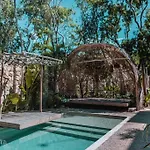 Apartment Jungle Hideaway 2br/plunge Pool