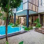 Marquez II Manor Tulum By Sandy Powerful