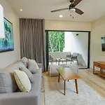 Paramar Viva En Aldea Zama Tulum