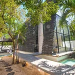 Casa Cristal - 4 Elements, Feeling Home Abroad
