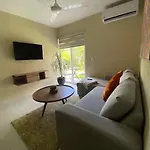 Tangerine House: Pools, Zamna, Wi-fi, Cenote Apartment Tulum