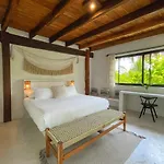 Amansala Hotel 4*
